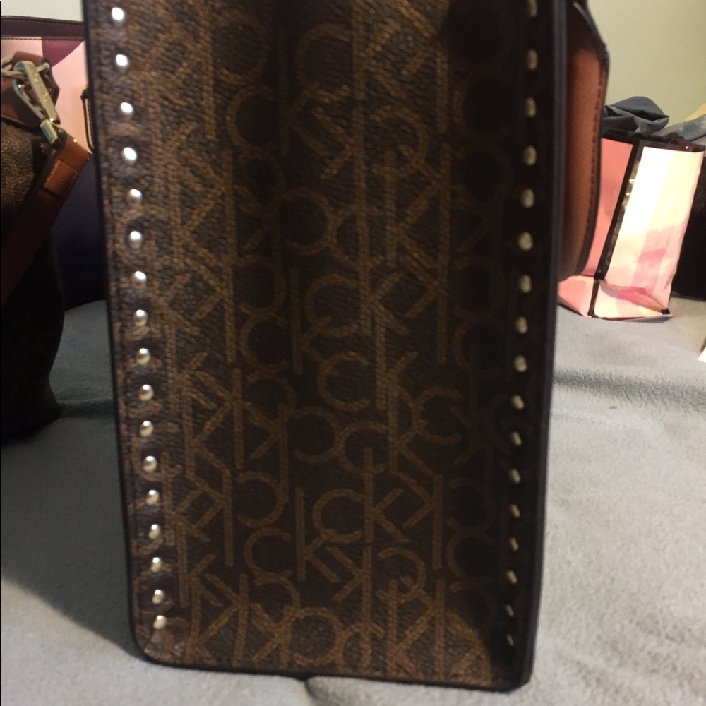 Handbag - Picture 5 of 8